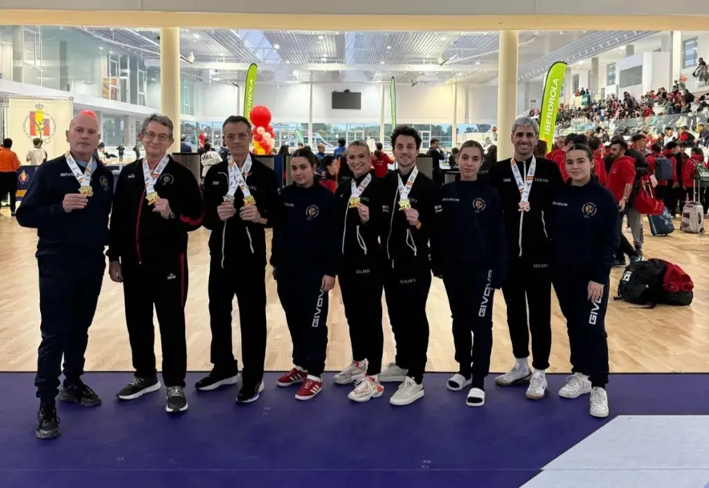 foto grupal de los competidores